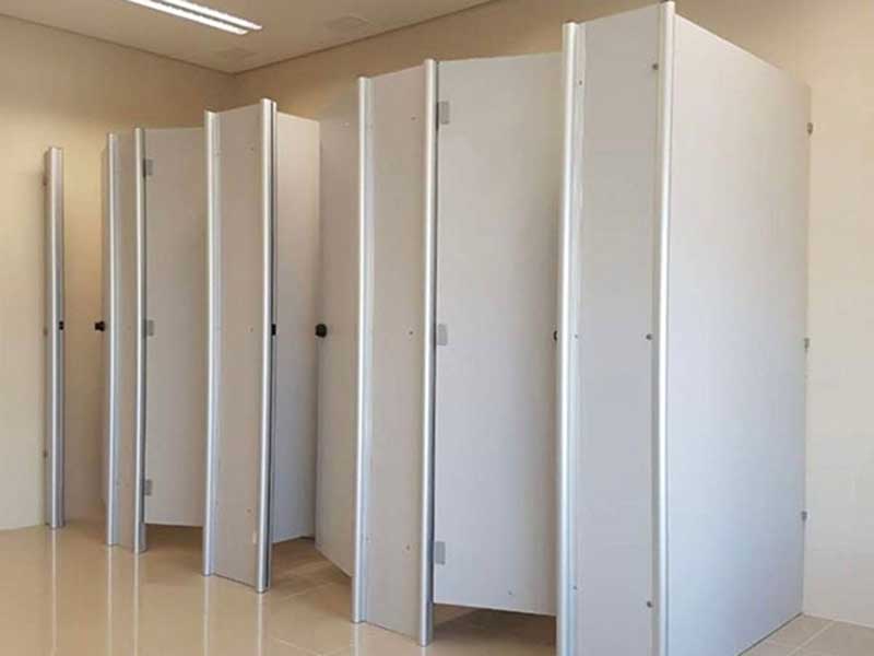 Divisórias sanitárias para escolas